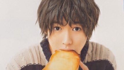 なっちゅん 13 深瀬慧 Fukaseさんですね 小5から大好きです とりあえず 歌がいい 昔の曲の方が好きです 少し病んでる感じのw セカオワのライブは世界観が作られすぎててまじでかっこいい お酒飲みすぎて 骨折したり 毎年の目標が健康でいる