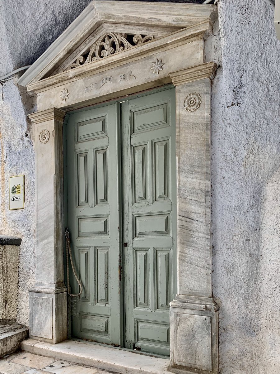 CharaGuide's tweet image. #santorini #unexpected #hiddencity