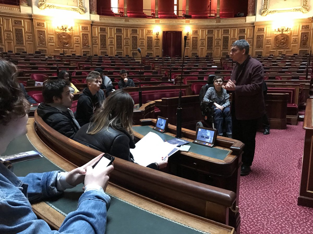 karine_dessale's tweet photo. Au cœur du @Senat avec le #Senateur @OuzouliasP avec les #EFJ1 @EFJ_Officiel #hemicycle #2min30 #horloges #seances #vote #mainlevée
Demain #loi #Bioethique https://t.co/vuuWLEl8tq