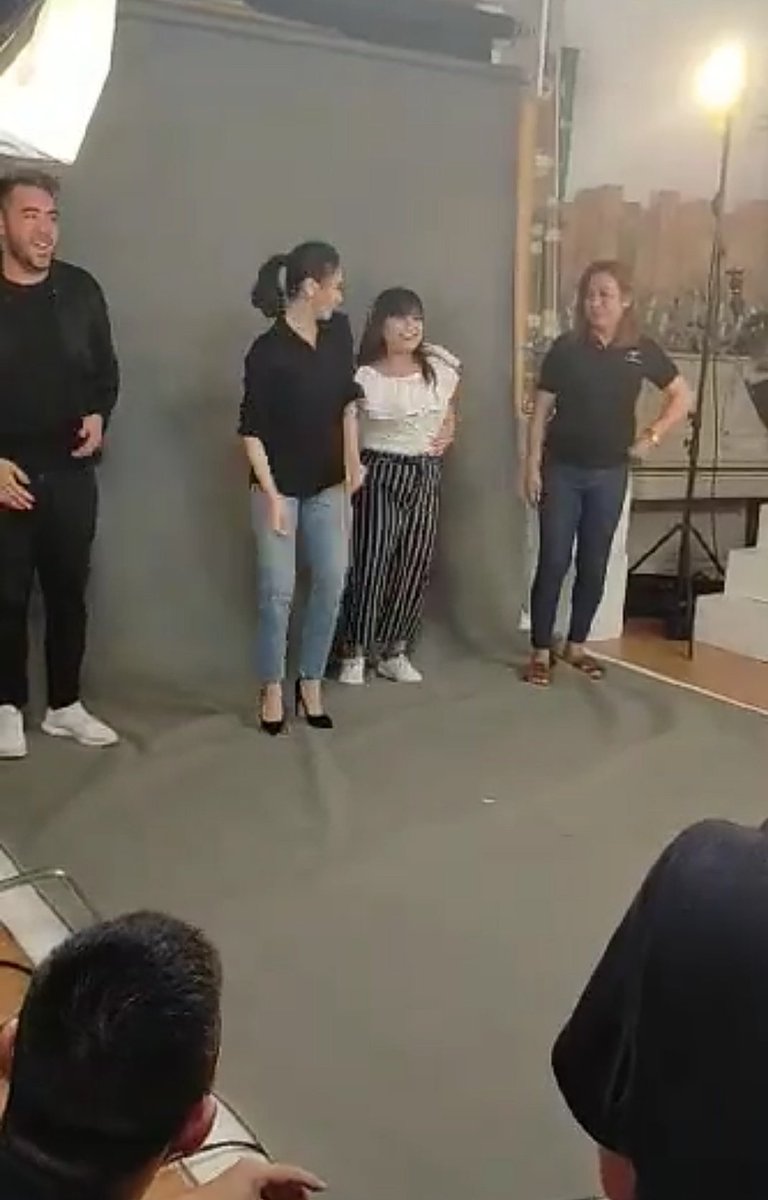 jennicarizza's tweet photo. Ateeee @JustSarahG huwag mo Po ako titigan, natutunaw at kinikiliiiiig akooooo yieeee #Popsters #Tala #VideoToFollow https://t.co/COZxWzAEhy