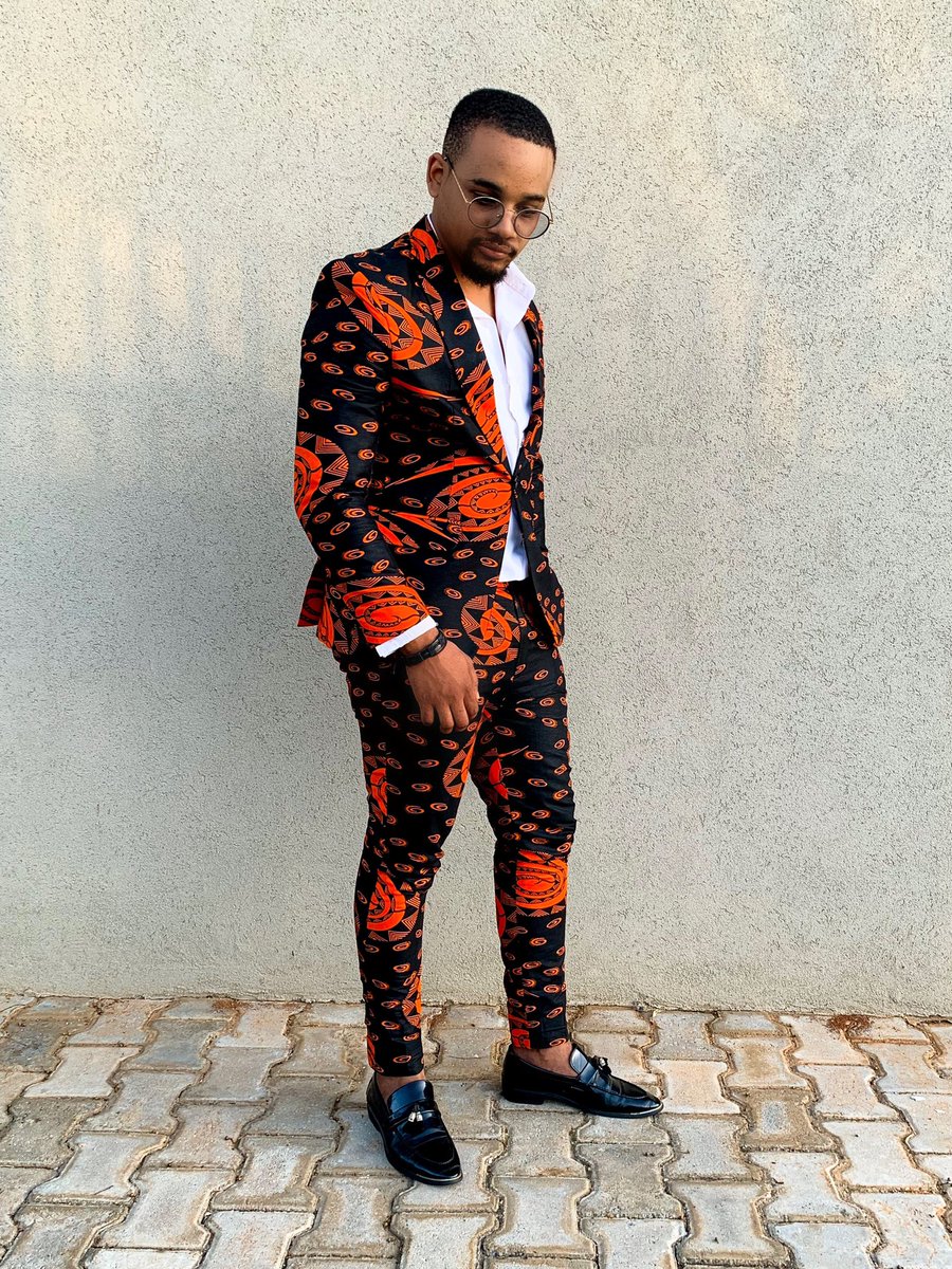 petermwansapml's tweet photo. Itโs all about owning your look! Itโs chitenge / Ankara prints head to toe ๐ฅ๐thanks Kennedy.
Suit by : @houseofpml
Designer : @Petermwansa15
Client: @KennedyChikuku
#houseofpml #HouseOfPeterMyLife #custommadesuits #custommade #premiumbrand #petermylife https://t.co/el1M2O7Ts7