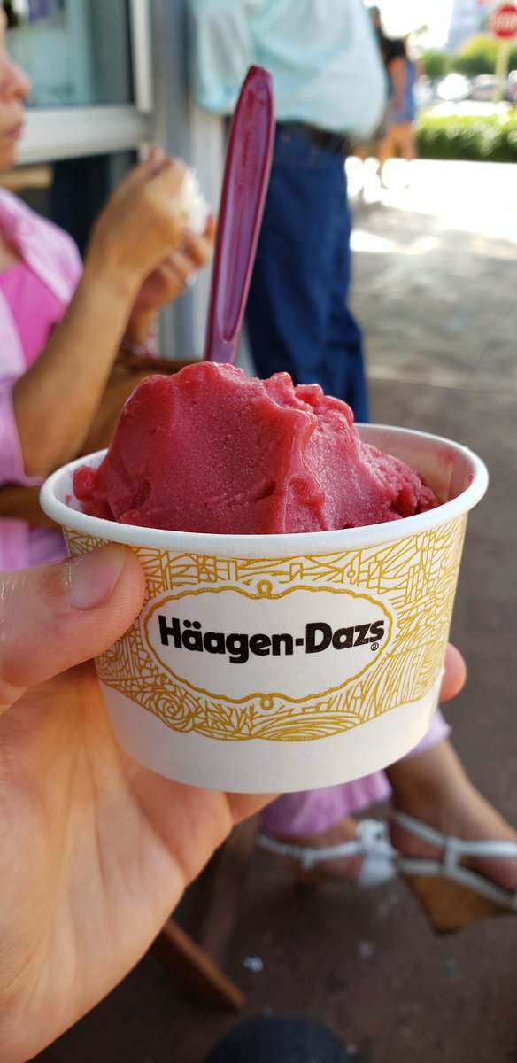 TheSquareEnix's tweet photo. Sorbets are always a good choice.
More specifically because they sold out of the non-Dairy options here at the HΓ€agan Dazs shop at Town & Country. π
I encourage everyone to try dairy-free ice-cream! #LessCruelty and they taste better!
#SweetToothSeduction #RaspberrySorbet https://t.co/wlYUcsAdA1