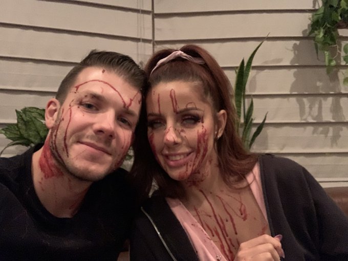 Happy birthday to my babygirl @vannabardot I love u soooo much, ready to go big for this bday and look<a class="tags" href="/tag/vannabardot">@vannabardot</a>