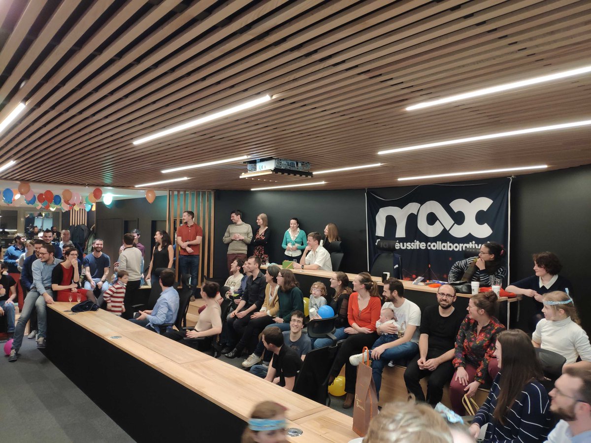 maxdsfrance's tweet photo. Vendredi nous avons fêté notre nouvelle agence comme il se doit!🍾🥂
Merci à Breizh Galettes, traiteur Chapin, la Cave à Flo, @Animenfoliz et @Selfizee d'avoir animé cette soirée. 

Merci à tous les Maxs et leurs familles ! ❤️
Merci à la Team Crémaillères pour l'organisation. https://t.co/7FmtoyWZoc
