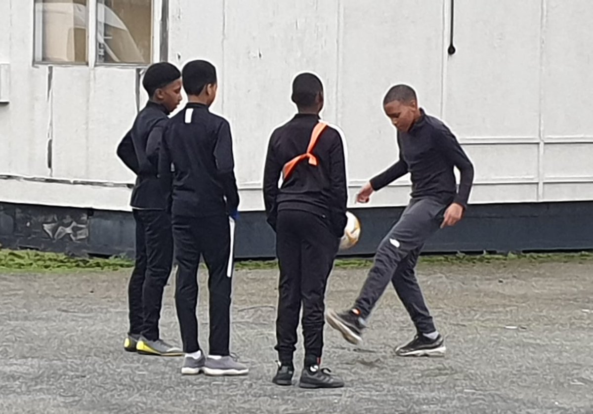 Proud of the #Fusiliers who attended the Football Trials yesterday! 
Despite being half the size of the rest of the  team 🤣 we did so well! 

Huge congrats to our Junior Boys (heading to Nationals!)
Especially ...
Cdt Smith, Cdt Barros-Rocha &amp; Cdt Ferreira-S 

#ProudDC

<a href="/MajKOC7/">Definintly major k</a>