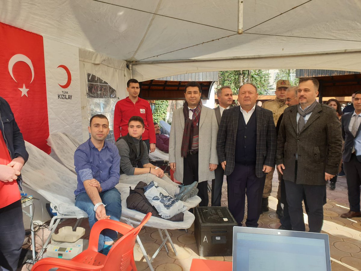 kadirlibel's tweet photo. Kadirli Belediyemizinde desteklediği Türk Kızılay Kadirli Şubesi tarafından 3-7 Şubat tarihleri arasında Üçgen Parkta Kan ve Kök Hücre Bağış kampanyasına Kaymakamımız Ahmet Arık, Emniyet Müdürümüz, İlçe Jandarma Komutanımız ve Muhtarlar Derneği Başkanımız ile birlikte katıldık. https://t.co/KPFDeAeXwx