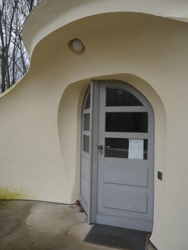 Seearch_'s tweet photo. Einstein Tower, Postdam, Germany.
Erich Mendelsohn 1917-24
@seearch #architecture #Postdam #Mendelsohn #arquitectura #EinsteinTower #observatory #Einsteinturm @AIP_Potsdam
https://t.co/WelFIAu7hk https://t.co/LgtPKeeYe1