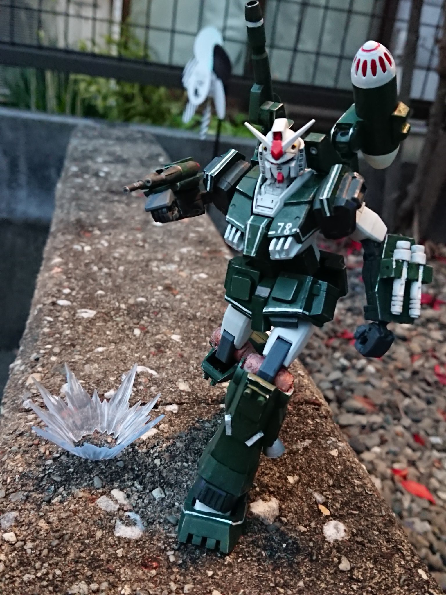 Kudo Q Yt投稿者 フルアーマーガンダム陸戦タイプ 完成いたしました 突貫工事でアラが目立ちますが なかなかかっこよく出来たのではないでしょうか Msvの夜明け Msvの夜明け完成 ガンプラ 旧キット