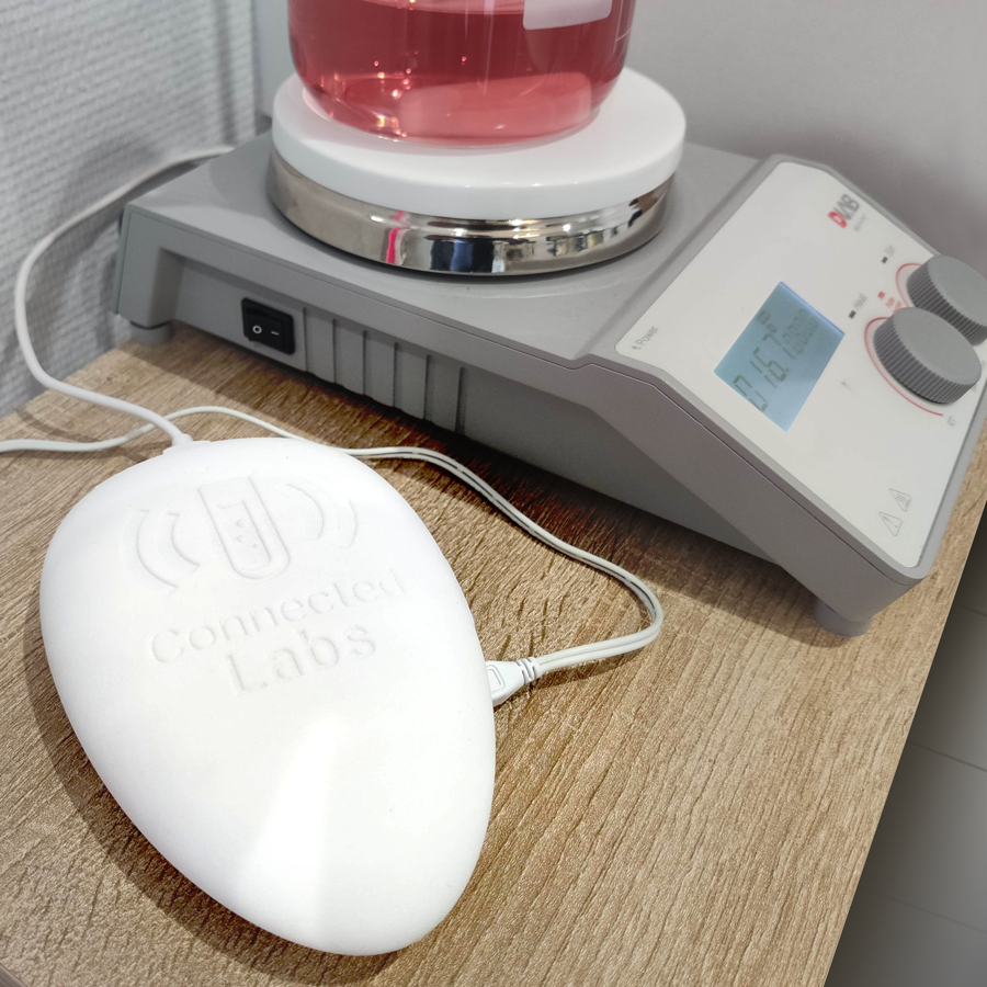 _Connected_Labs's tweet photo. Connected Labs' LicoBox : simply plug the LicoBox to your instrument. It will communicate with the LicoCenter to send instrument's data or to receive instructions to pilot your instrument. #RemoteControl #IoLT https://t.co/SJoqWGfyaP https://t.co/tDsCRUzPYx