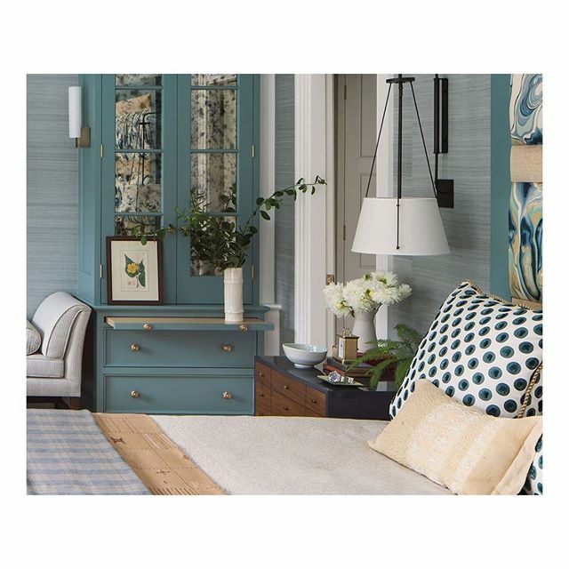Our sumptuous fabric Puffo has been chosen to make the master bedroom cushions of the Rumson, NJ project designed by Robert Kaner Interior Design and featured in the Feb/March issue of <a href="/Design_NJ/">Noh Jin Ho</a>⁠
⁠
Repost: <a href="/robertkaner/">Robert Kaner</a>⁠
Photography by: <a href="/archfoto/">Gary Silverstein</a>⁠
Ph… ift.tt/2SeenSA