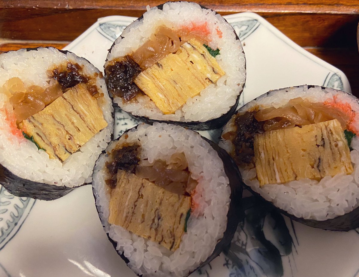 ドル ヒーターオン 恵方巻きありがとう 恵方巻きとしては食べないけど 年に一回美味しい巻き寿司をいただくので 食べられるのうれしいー お寿司屋さんの巻き寿司は卵と米と海苔が最高 要するに巻き寿司偶に食べると最高 忘れてておかず ドル ヒーターオン 恵方巻きありがとう 恵方巻きとしては食べないけど 年に一回美味しい巻き寿司をいただくので 食べられるのうれしいー お寿司屋さんの巻き寿司は卵と米と海苔が最高 要するに巻き寿司偶に食べると最高 忘れてておかず