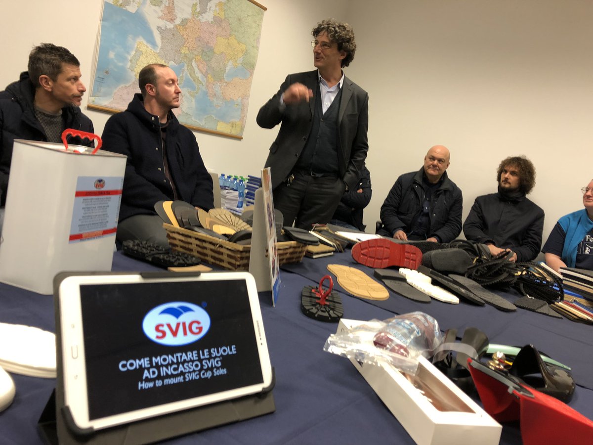 AndreaSaviane1's tweet photo. @ConfartVeneto il direttivo Calzolai (23 partecipanti capeggiati dal Presidente Moro) in visita alla #svig azienda di Vittorio Veneto tra i leader italiani produzione suole in gomma. La formazione professionale passa sempre più dalla conoscenza della produzione https://t.co/KZn1G25mR9