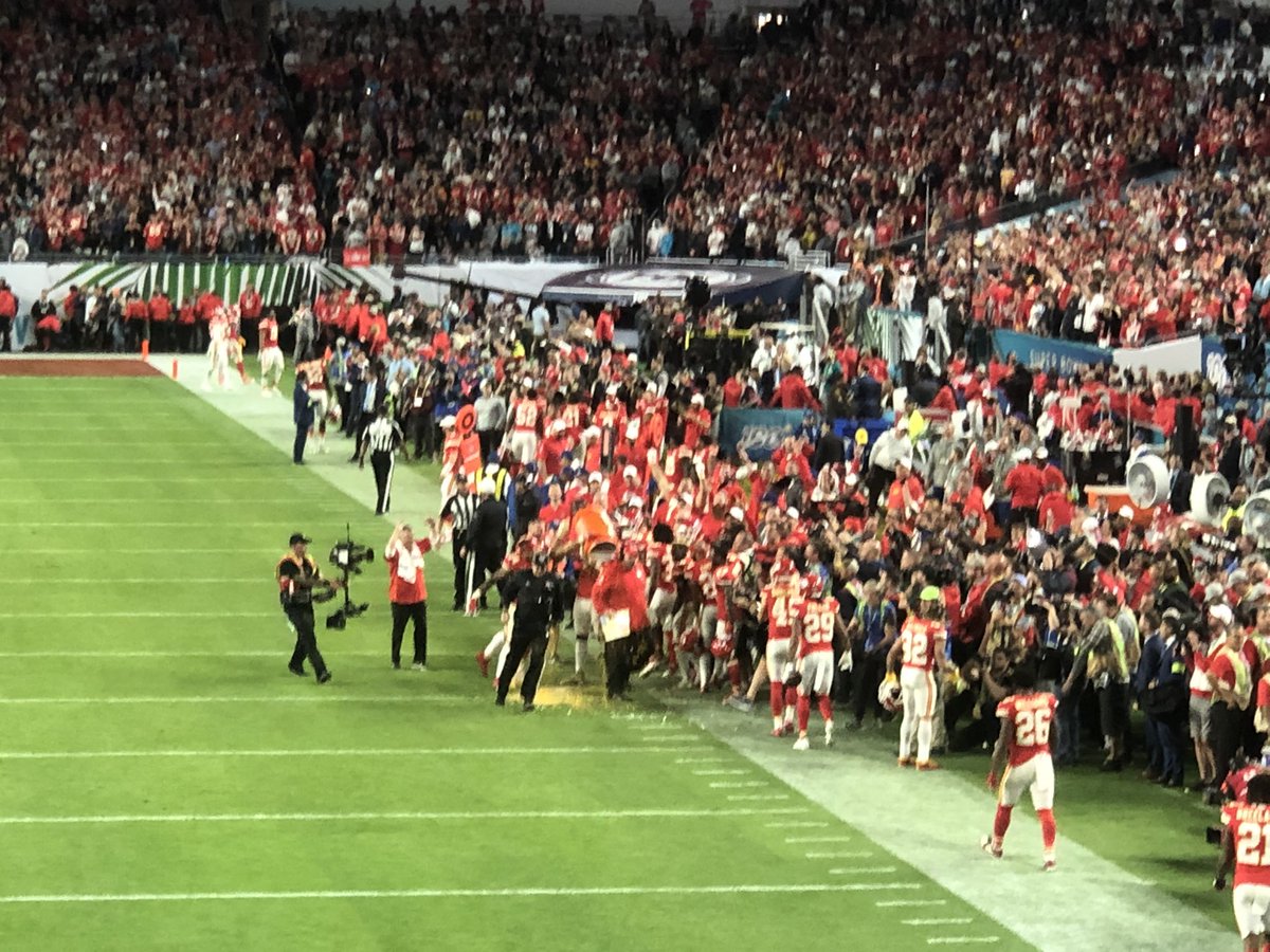 KyleJones_24's tweet photo. Can’t believe the chiefs won the Super Bowl! What an experience! https://t.co/52jLSlAhwn