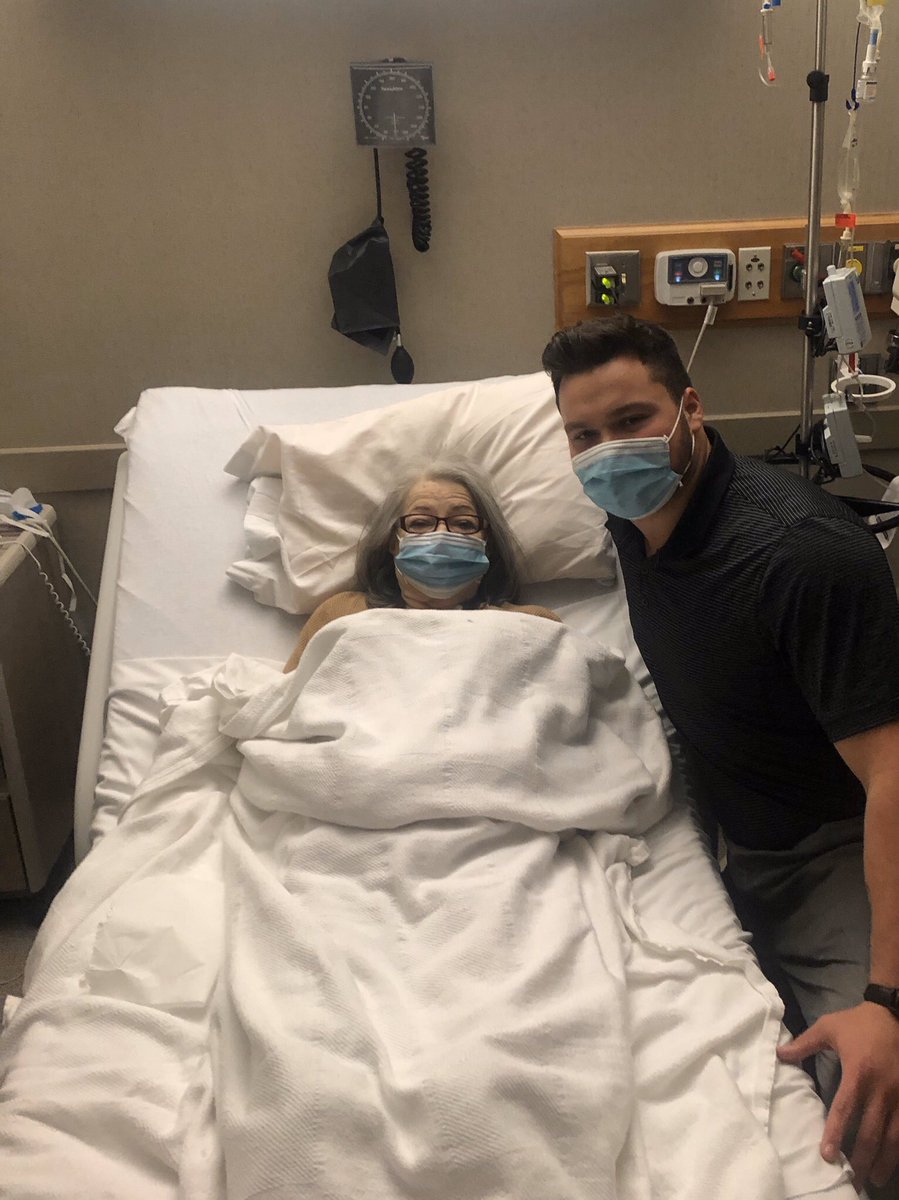 Trace_Clopton's tweet photo. Help me spread the word.  All donors will receive a free T- shirt.  Friday, February 7.  10-3:30.  The bus will park behind Chic-fil-A. https://t.co/Phe6cbbUH1