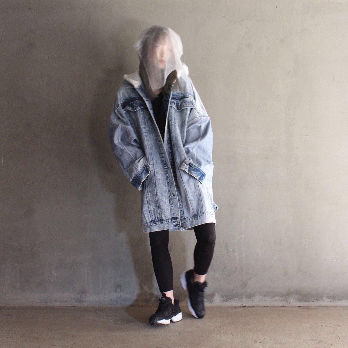 00〇〇
(ゼロゼロマルマル)
49th collection
"denim"

model 
めも

オンラインショップ↓
diddlediddle.stores.jp