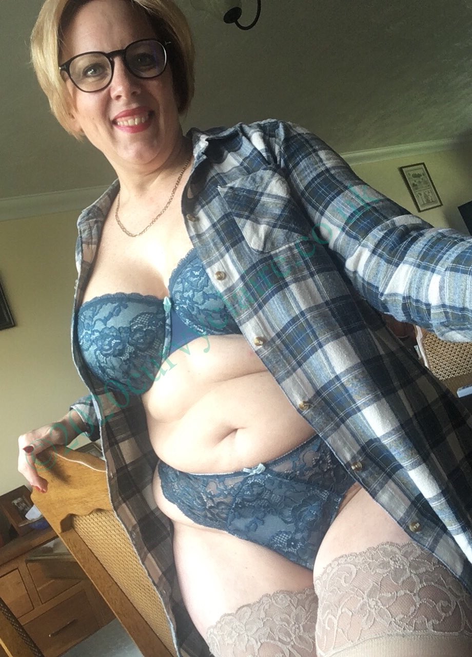 Teal lingerie with open shirt & holdups https://t.co/z8PYZAZE7D
