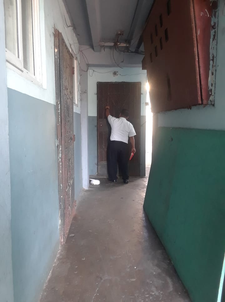 Oficiales_Twitt's tweet photo. Evangelismo y Oracion por las personas de la Comunidad #ElBambu #ColonPanama 🇵🇦 #IglesiaCristianaEjercitoDeSalvacion #ConElCorazonADiosyLAManoAlHombre @enmanuelbernal https://t.co/8IXAcj6IGe