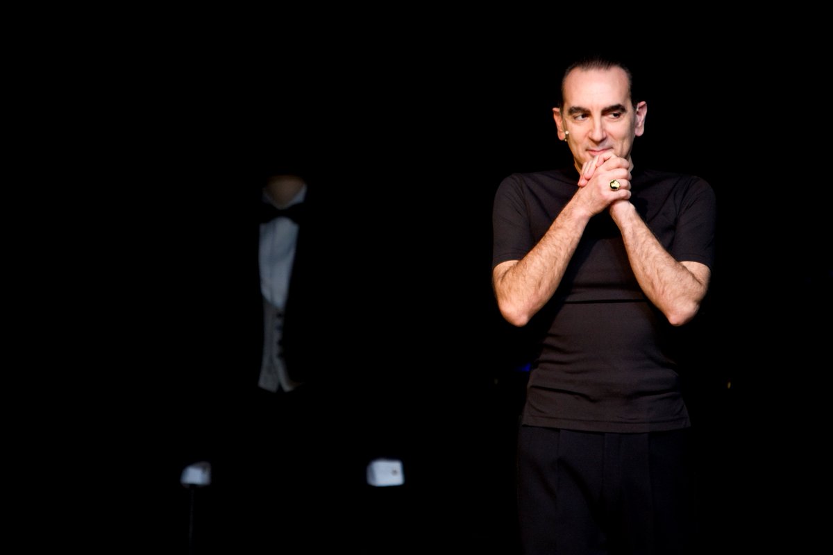 #Roma, 6-9 febbraio, ritorna #Volare, nel nuovo Teatro degli Audaci, a sostegno delle periferie, zona Porta di Roma. 
Tel. 06.9437.6057 – oltre 500 repliche  - #DomenicoModugno , #Modugno