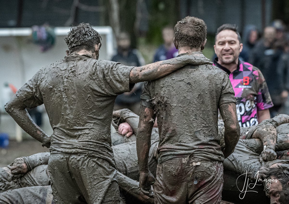 Sportkipik's tweet photo. On ne s'en lasse pas. La boue comme liant entre les hommes.
Anderlecht et Mechelen se sont livré une belle partie ce dimanche en D2. Les photos du match ➡️ https://t.co/obOA1hkqPd

(📷 Jean-Louis Lecocq)

@RugbyRSCA @rugbymechelen https://t.co/kOtB9fCTME