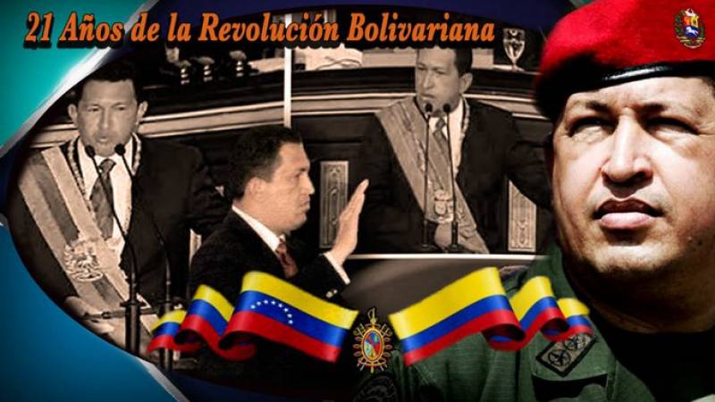 ConElMazoDando's tweet image. ¡Ante el pueblo y la Fanb! Aquí pronunciamiento de la ANC por 21 años de la Revolución Bolivariana mazo4f.com/212145  #AlChavismoNoLoParaNadie