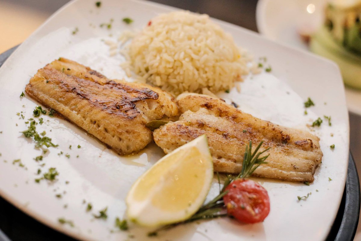We also have dishes from the Sea...

Filleted, grilled with lemon butter served with savoury rice.
Queen prawns (6 per portion) grilled and served with lemon butter sauce on savoury rice.

citygrill.co.za

#seafood #calamri #prawns #fish