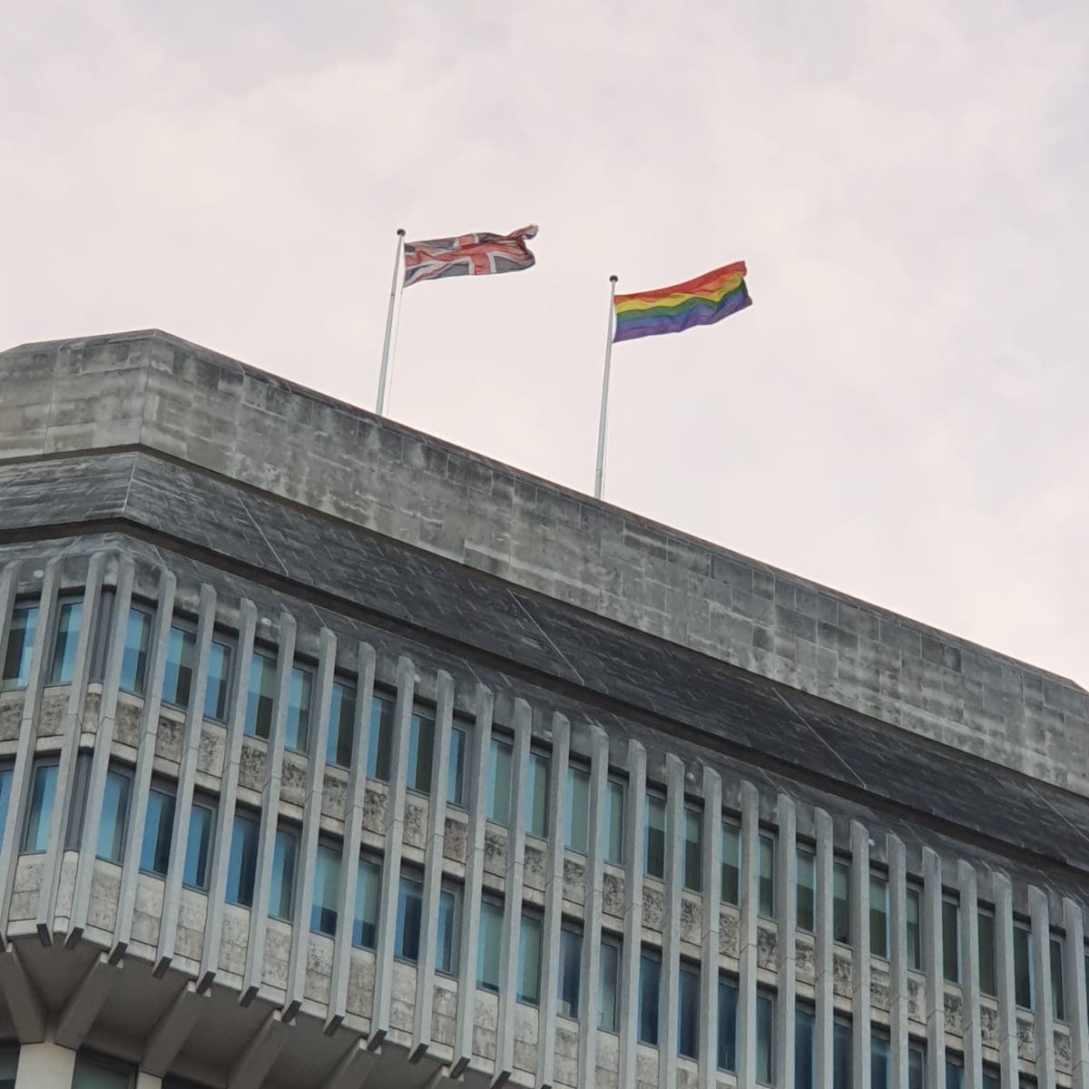 MOJ_Spirit's tweet photo. It's #LGBTHistoryMonth and for the whole of February it's not just HQ, it's 🏳️‍🌈HQ🏳️‍🌈
With the help of our lovely estates team, we've lit the building and have the pride flag flying.
Get in touch to find out about all of the great events we have on this Month #LGBTHM #LGBTHM20 https://t.co/Zpm4M2hWM9