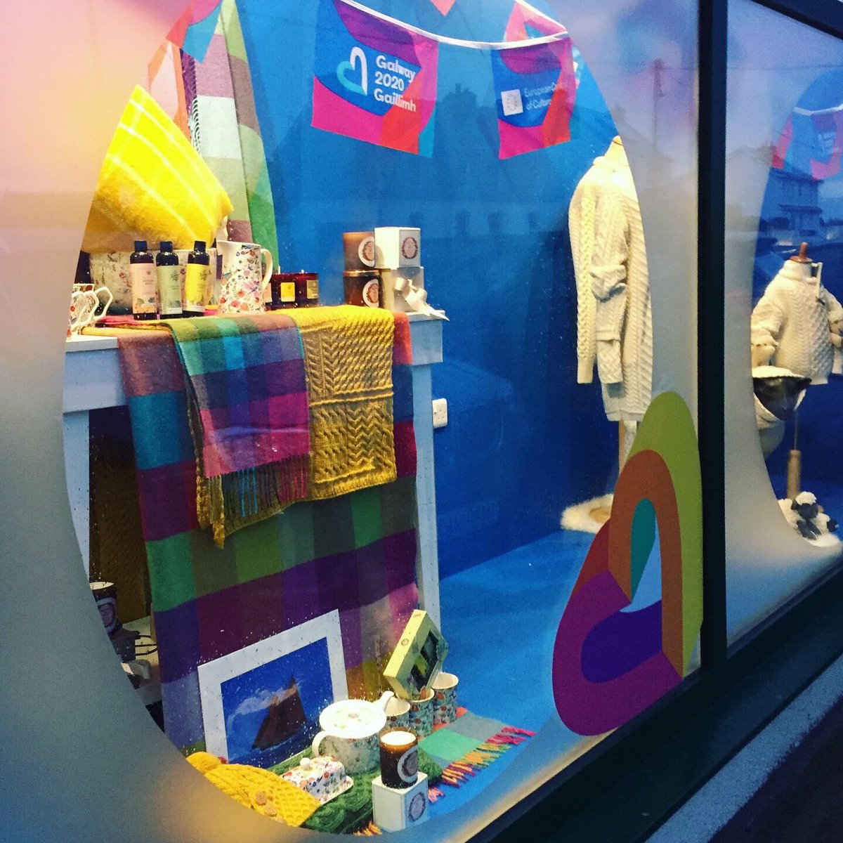 Standun's tweet photo. Standún are Super Excited about the Lighting Ceremony this evening in Spiddal &amp; for the great year ahead .... @galway2020 European Capital of Culture 💜❤️💛
We hope you love our latest Window Displays Celebrating the start of Galway 2020 xx https://t.co/RhcpQM6Rp8