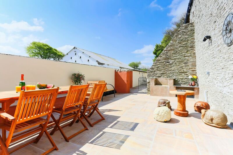 DisabledHolidays.com tweet media