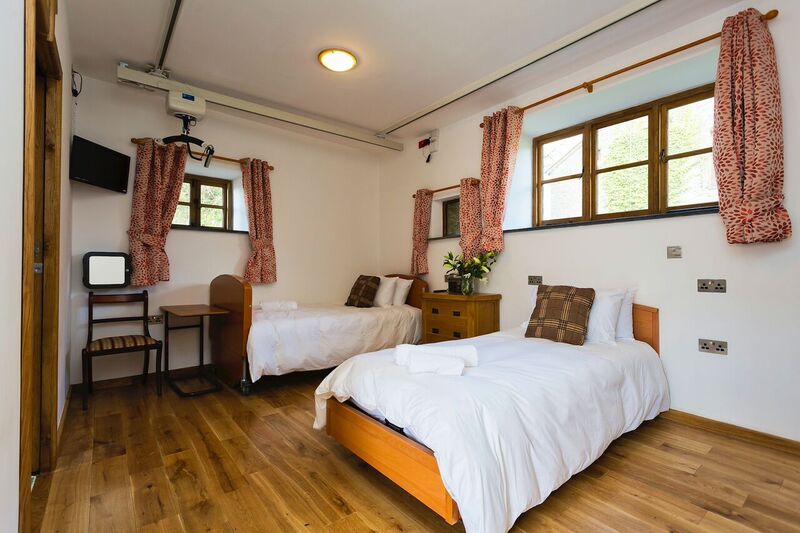 DisabledHolidays.com tweet media