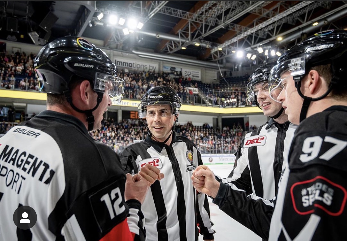 Die_Pfeife's tweet photo. Team und Trust!

Ohne Vertrauen ist keine Beziehung möglich. 

Wie Du Vertrauen förderst:

1. Sei immer positiv
2. Fördere und fordere
3. Gib Feedback
4. Ermutige und unterstütze

Heute schon ein echtes Lob ausgesprochen?

#motivation #responsibility #collaboration https://t.co/rFQ80HCHGg