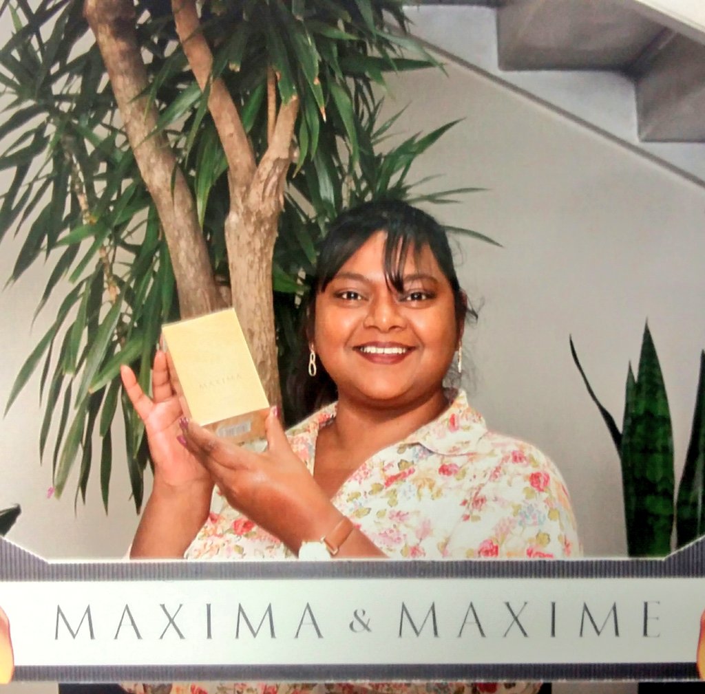 wendzjohn's tweet photo. Amazing fragrance and an even more amazing bottle. This gorgeous fragrance is going to really help our Beauty Fans rake in the gold! #maximamaxime #igniteyourinnerpower https://t.co/cP7ruib2kk