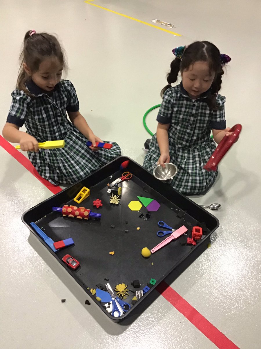 ReptonADFS2's tweet photo. Turtle Class are thoroughly enjoying the STEAM activities on offer this week. #ReptonAD #STEAM #science #turtleclass🐢 https://t.co/jMwDNEpzdZ