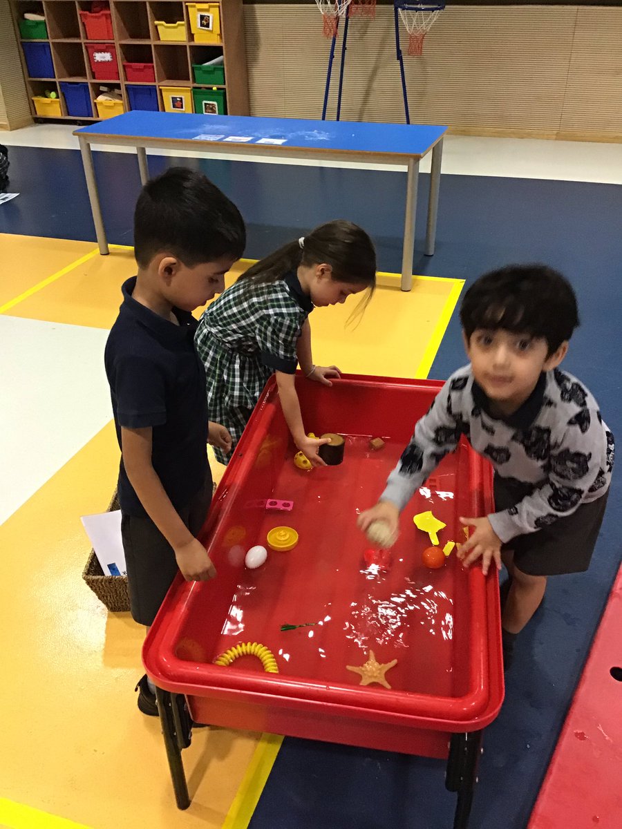 ReptonADFS2's tweet photo. Turtle Class are thoroughly enjoying the STEAM activities on offer this week. #ReptonAD #STEAM #science #turtleclass🐢 https://t.co/jMwDNEpzdZ