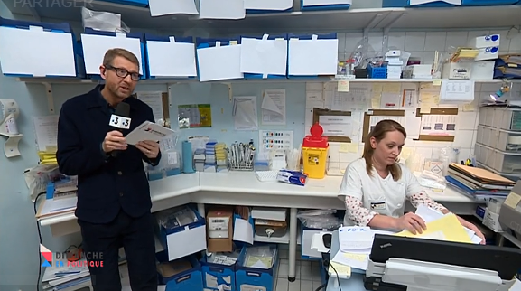 aphm_actu's tweet photo. #SANTÉ 📺👨⚕️ Replay TV de @France3Provence avec les Prs @micallef_joelle & Olivier Blin (#pharmacologieclinique #APHM) sur le #cannabis thérapeutique à l'étude ℹ️👉 https://t.co/c7yM4w9H2t
#recherche #Parkinson #DHUNE #CHU #Marseille https://t.co/rqxB898Isr