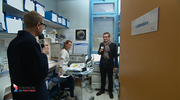 aphm_actu's tweet photo. #SANTÉ 📺👨⚕️ Replay TV de @France3Provence avec les Prs @micallef_joelle & Olivier Blin (#pharmacologieclinique #APHM) sur le #cannabis thérapeutique à l'étude ℹ️👉 https://t.co/c7yM4w9H2t
#recherche #Parkinson #DHUNE #CHU #Marseille https://t.co/rqxB898Isr