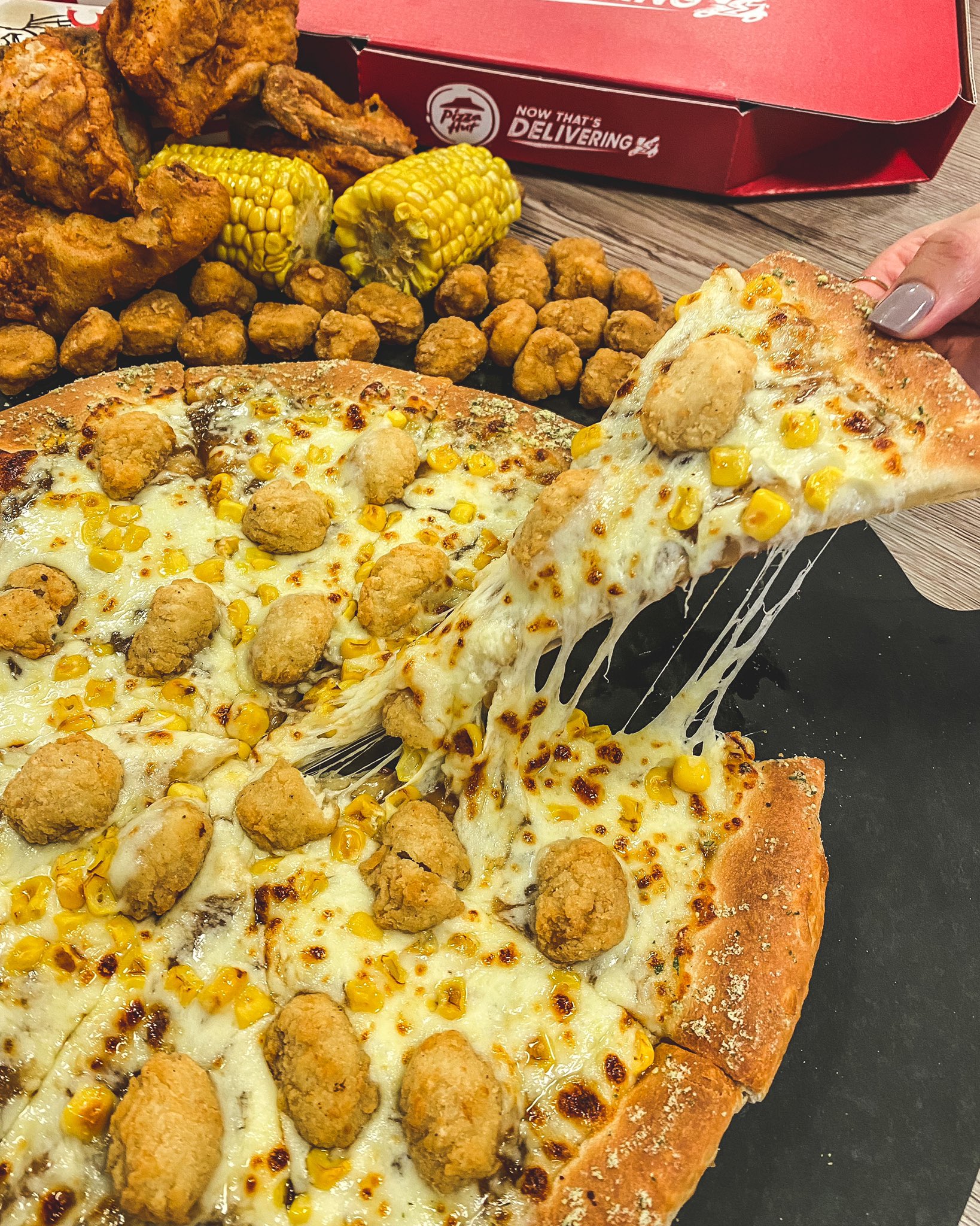 Pizza hut on sale kfc pizza