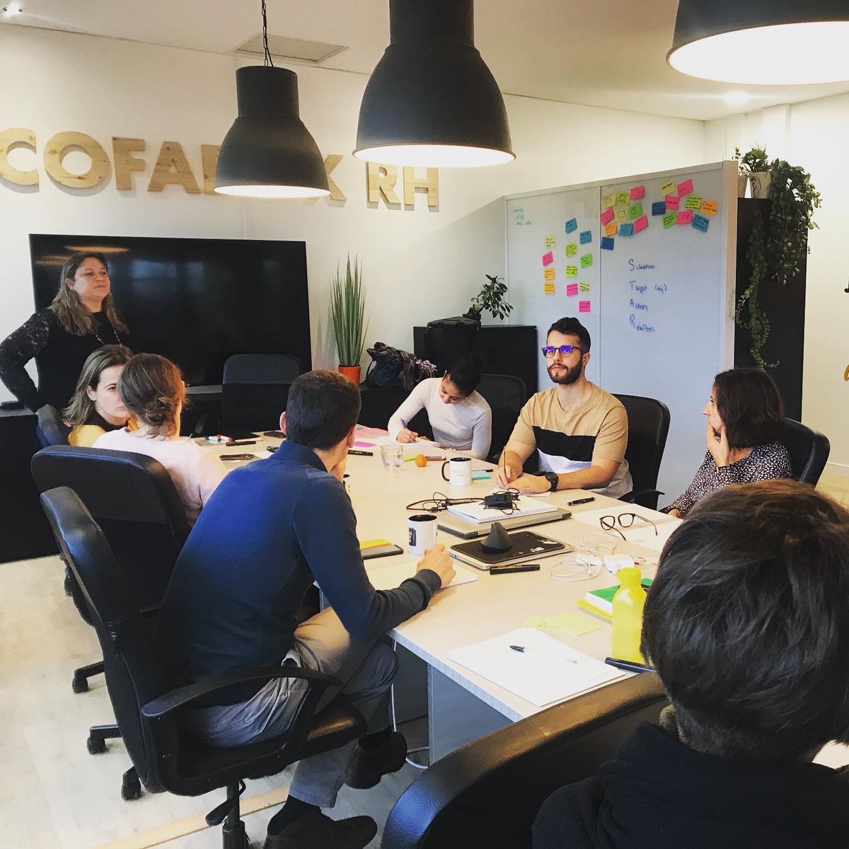 CofabrikRh's tweet photo. 📚 | #Formation #Communication #CofabrikRH
Merci à Pascal ROUART de PMC conseil, de nous avoir animé la #formation « Approfondir ses techniques #relationnelles » ✅ https://t.co/2W2S1Qvdh1
