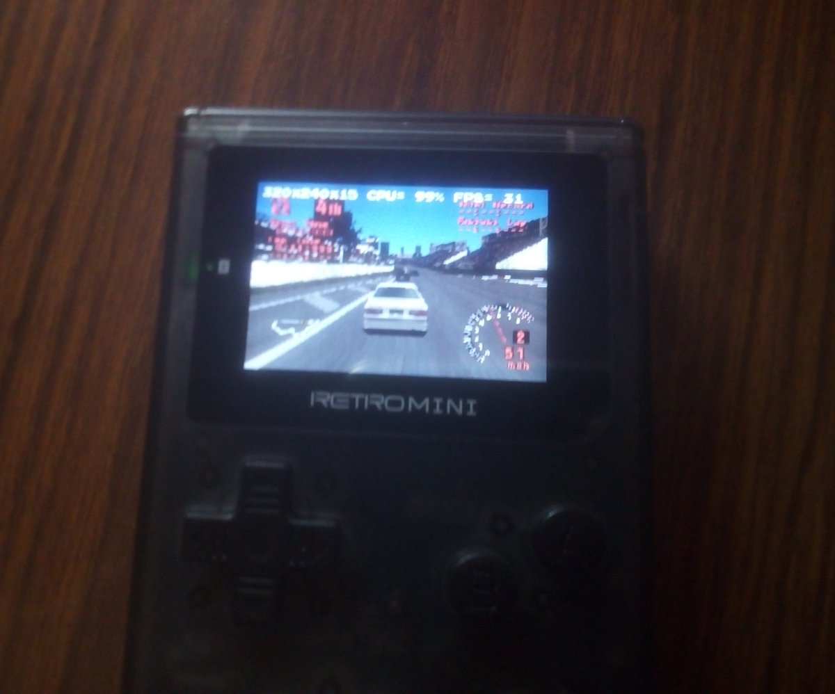 RINCONMAQUINITA's tweet image. #granturismo de #playstation en #retromini a casi 30fps estables jugable pero lento. #rs90