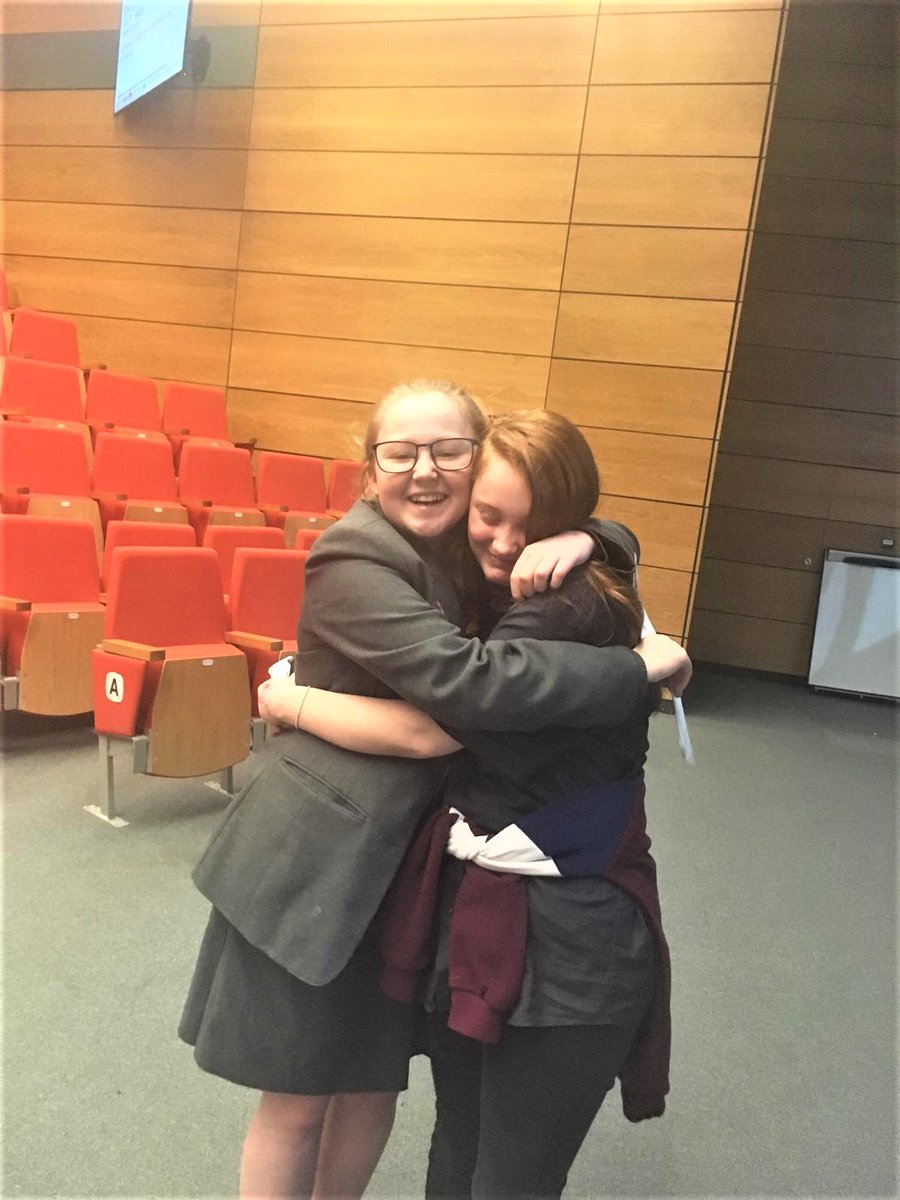 ShapingFutures_'s tweet photo. Congratulations to all of the young people who took part in the #Brightsparks project, Here are some photos from the evening. Thank you to @EHUOutreach for hosting this event to celebrate the new skills found, friends made and future plans developed! #UniConnect #FutureFocus https://t.co/xDRvdjZWQT