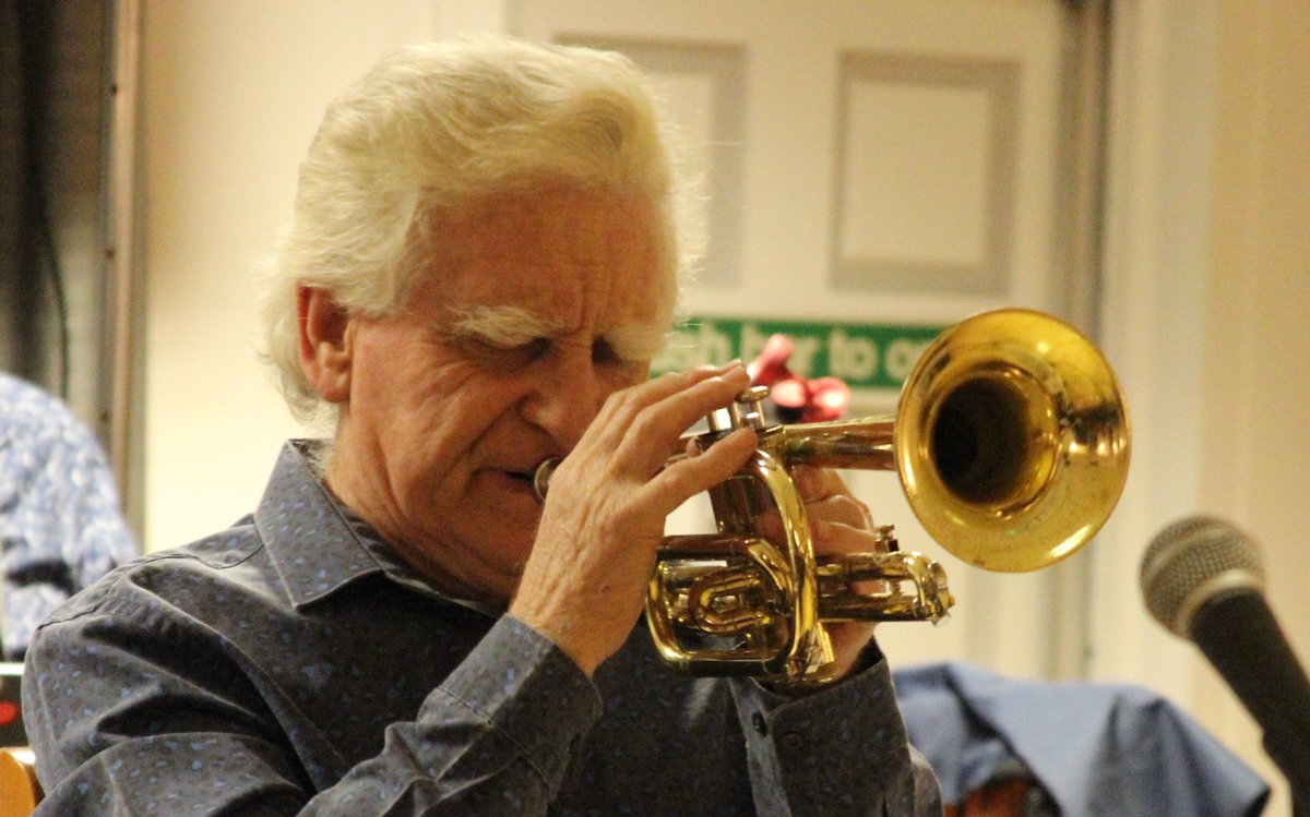 Tonight - Mon 3rd Feb the Mahogany Hall Stompers will be Southend Jazz Club. - Fine traditional jazz - Music starts 8pm  £10 on the door. Everyone welcome. #jazz #Southend
