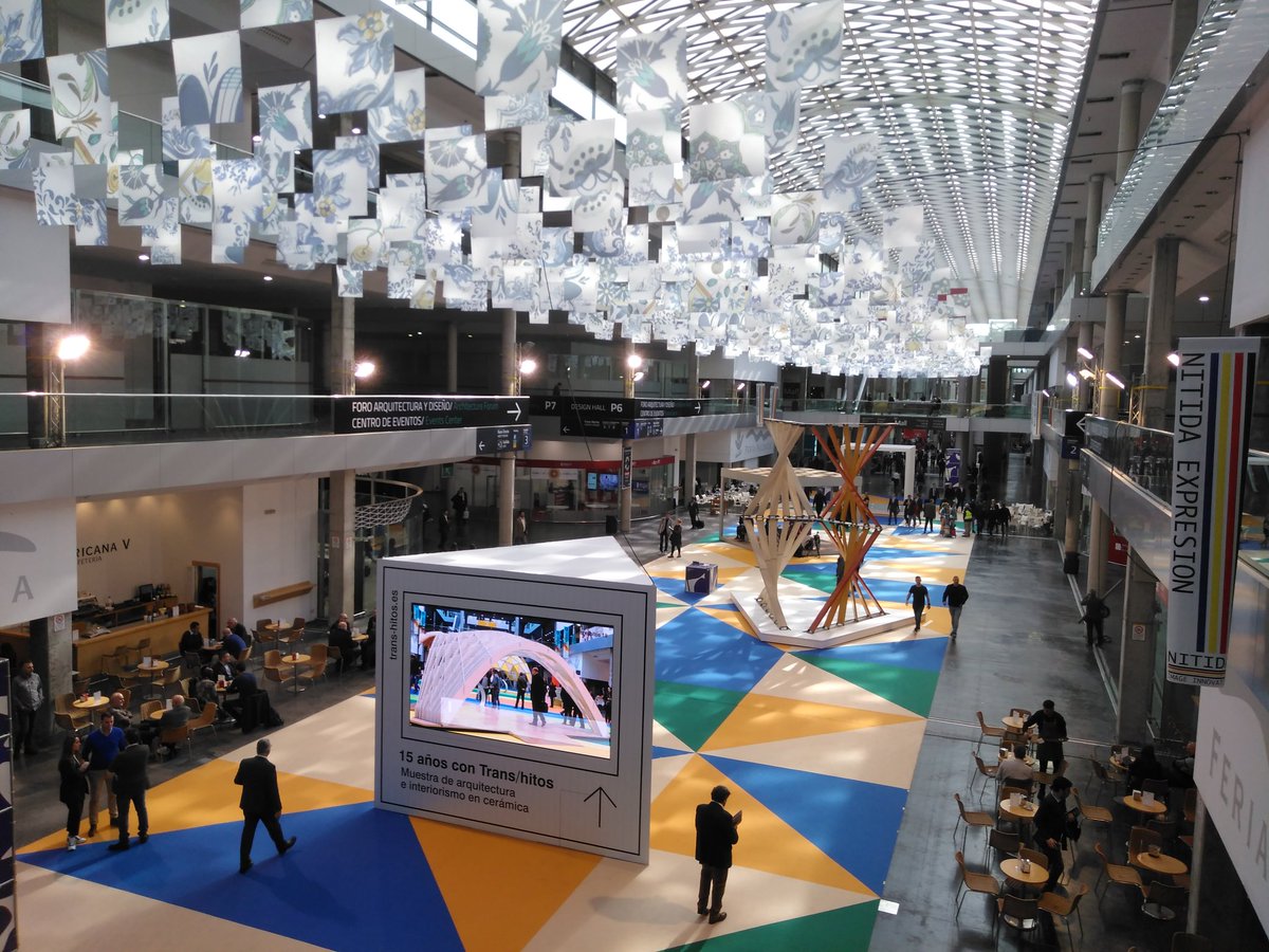 QualicerCongres's tweet photo. Un año más la Muestra de #Arquitectura e #Interiorismo en #Cerámica , #Transhitos, preside el hall central de @Cevisama .
@ITC_ceramica @ASCER_comunica https://t.co/d2e6Oa79tG