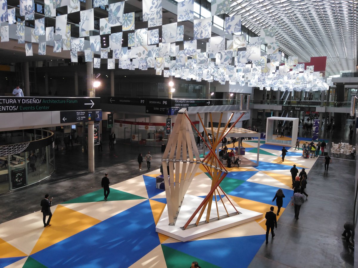 QualicerCongres's tweet photo. Un año más la Muestra de #Arquitectura e #Interiorismo en #Cerámica , #Transhitos, preside el hall central de @Cevisama .
@ITC_ceramica @ASCER_comunica https://t.co/d2e6Oa79tG