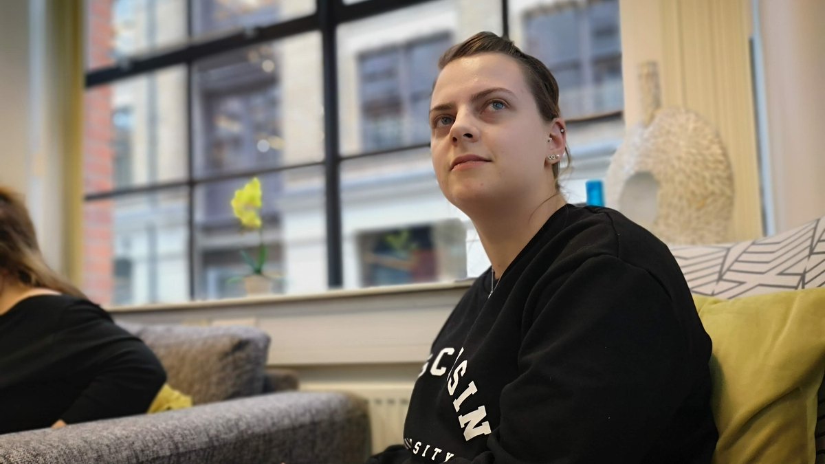 mencap_charity's tweet photo. “I’ve got a qualification. I’ve got the office experience. I can do this.” Becca’s Apprenticeship gave her the skills and confidence to work full time.👊
Find out more about how we support people with a #LearningDisability get into employment: https://t.co/taFSy6m9tz👈#LookBeyond https://t.co/ovoscQUPUy