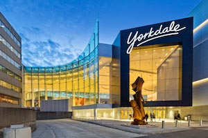 RetailInsider_'s tweet photo. Toronto’s Yorkdale Shopping Centre Sees Remarkable Success as Canada’s Top Mall🛍️https://t.co/pxTLp9liwe @MTone123 @RetailCouncil @OxfordPropGroup
#retailinsider #retail #yorkdaleshoppingcentre #remarkablesuccess #canadastopmall #highearner #toronto #rccstudy #productivity https://t.co/PgYGsiHac1