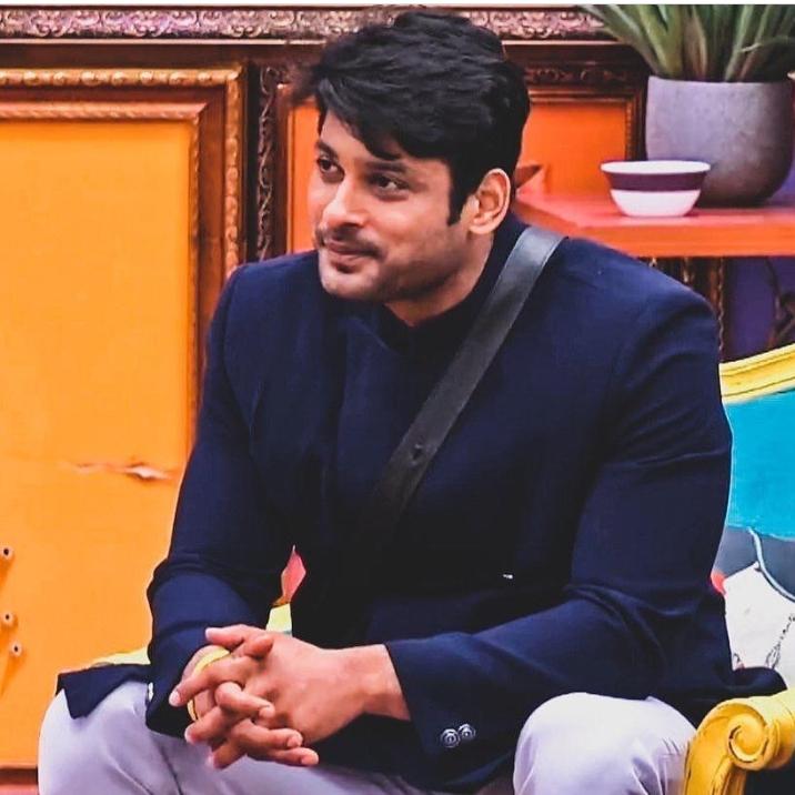 mohit99544535's tweet photo. Sid bro you won hearts❤ love you bro #RightChoiceSid @justvoot https://t.co/J8AJ6Ctsbb