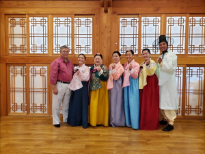 arierang_nl's tweet photo. Spiritual journey to Korea with full scholarship https://t.co/JPaT4ouJTM https://t.co/NdEqnZsLZF