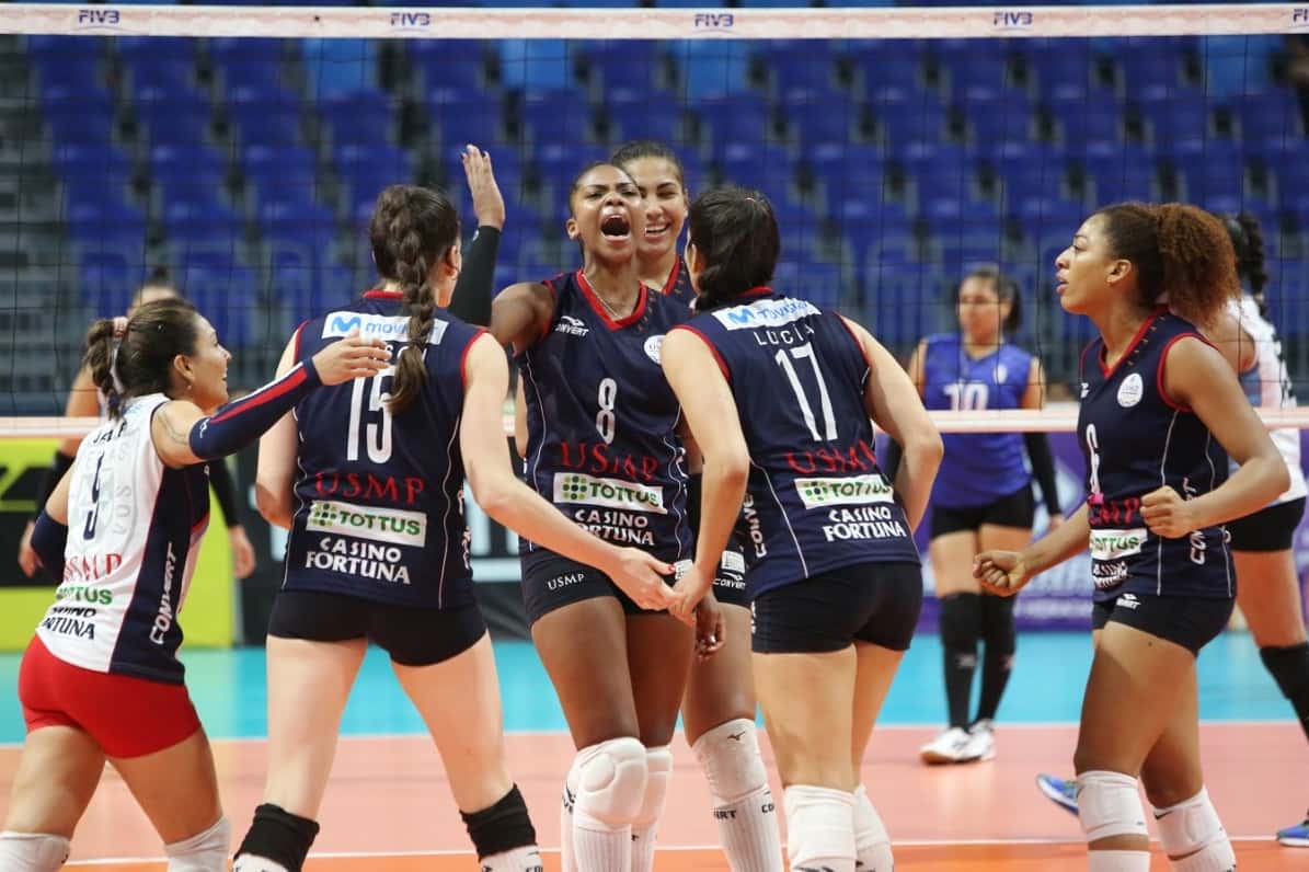 USMPVoley's tweet photo. [GALERÍA] Imágenes del vibrante triunfo  de la Universidad de San Martín de Porres sobre Regatas Lima · ¡Qué victoria! #VamosUSMP https://t.co/vioFftmFt3