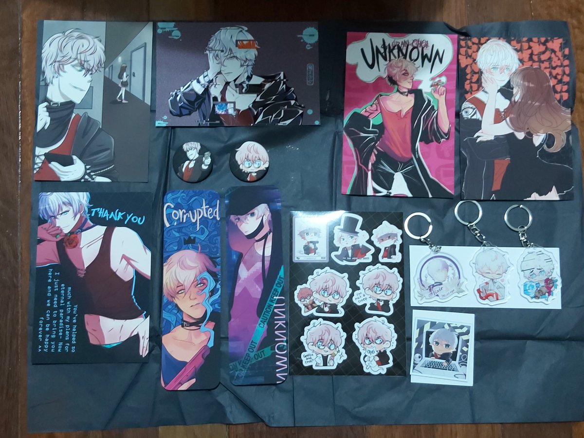 Psycho_angel666's tweet photo. It is here ☺️☺️ 
Thank you @UnknownZine!! Everything is amazing https://t.co/osIdoQAqsY