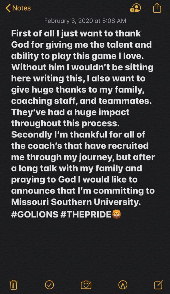 1kingsanti's tweet photo. 100% committed ✍🏽🦁 @King_Mac8 @CoachDBurnett @MOSOFOOTBALL @CoachBettasso https://t.co/ELgslAdXX7