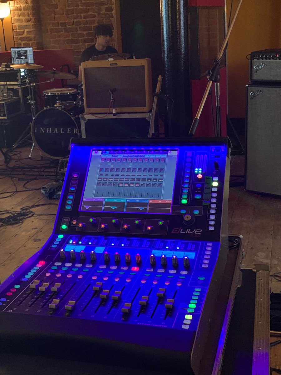 ElevatorStudios's tweet photo. Real pleasure to have had @InhalerDublin in the studio this weekend. The band start their headline UK tour on 12th February at @O2AcademyLpool. They sound amazing by the way!
#elevatorstudios #liverpoolmusicscene #liverpoolband #liverpoolstudio #liverpoolrecordingstudio https://t.co/HKAhz3ElbB